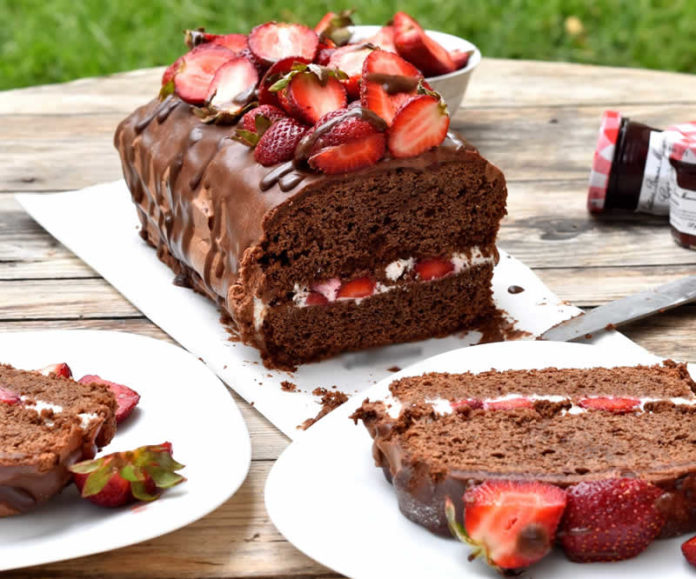 Gâteau au chocolat et crème fraise au thermomix
