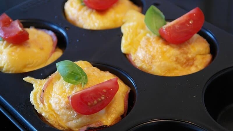 Minis cannelés salés tomate et basilic au thermomix