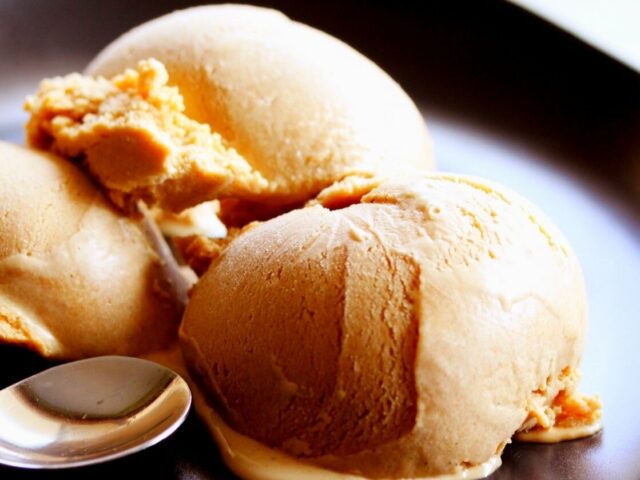 Glace au beurre salé au caramel Thermomix
