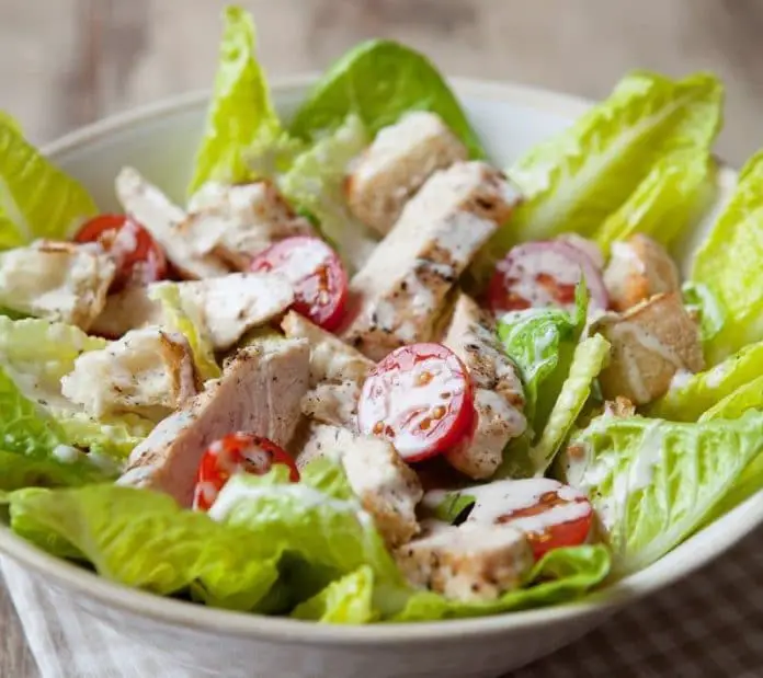 Salade césar au blanc de poulet Weight Watchers