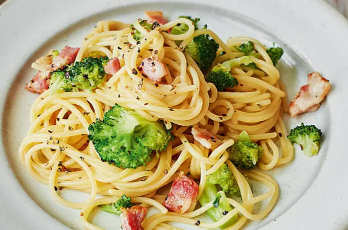Spaghettis au brocolis et jambon au thermomix