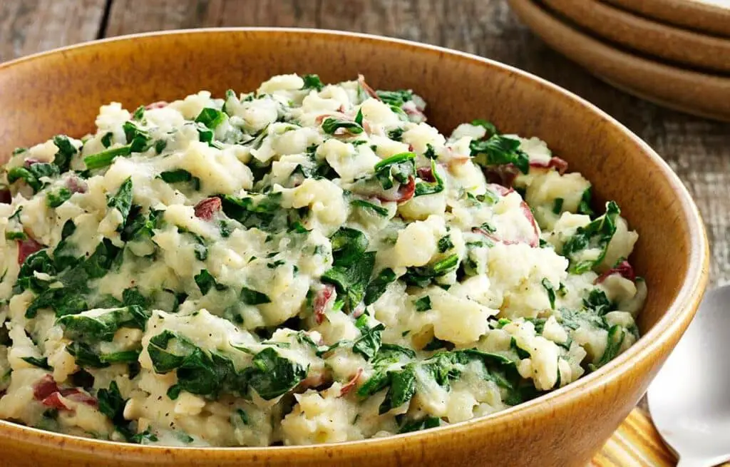 Purée de pomme de terre légère aux épinards et feta