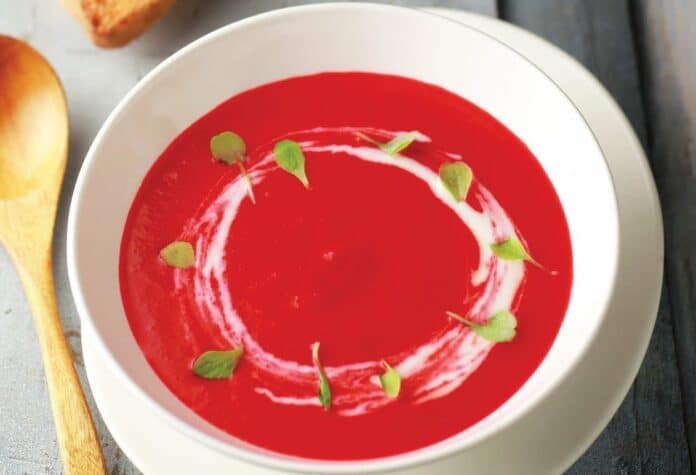 Gaspacho de Betterave rouge au Basilic sans thermomix