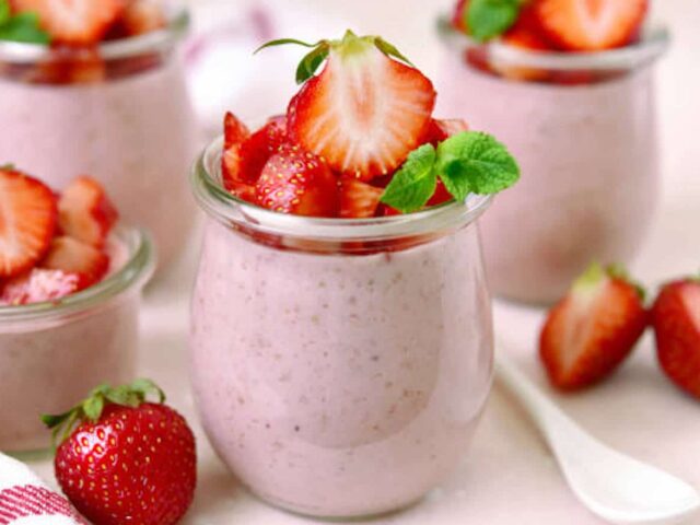 Crème dessert à la Fraise au thermomix, un savoureux dessert de saison
