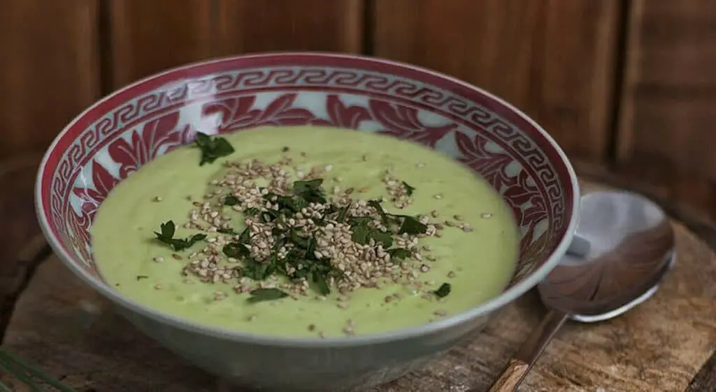 Crème froide de concombre et d'avocat au Thermomix