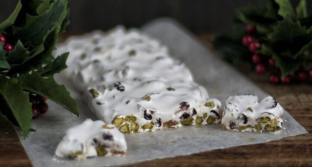 Nougat aux pistaches amandes et myrtilles au Thermomix