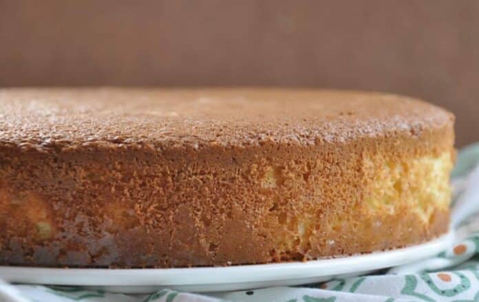 Gâteau éponge au lait chaud au Thermomix