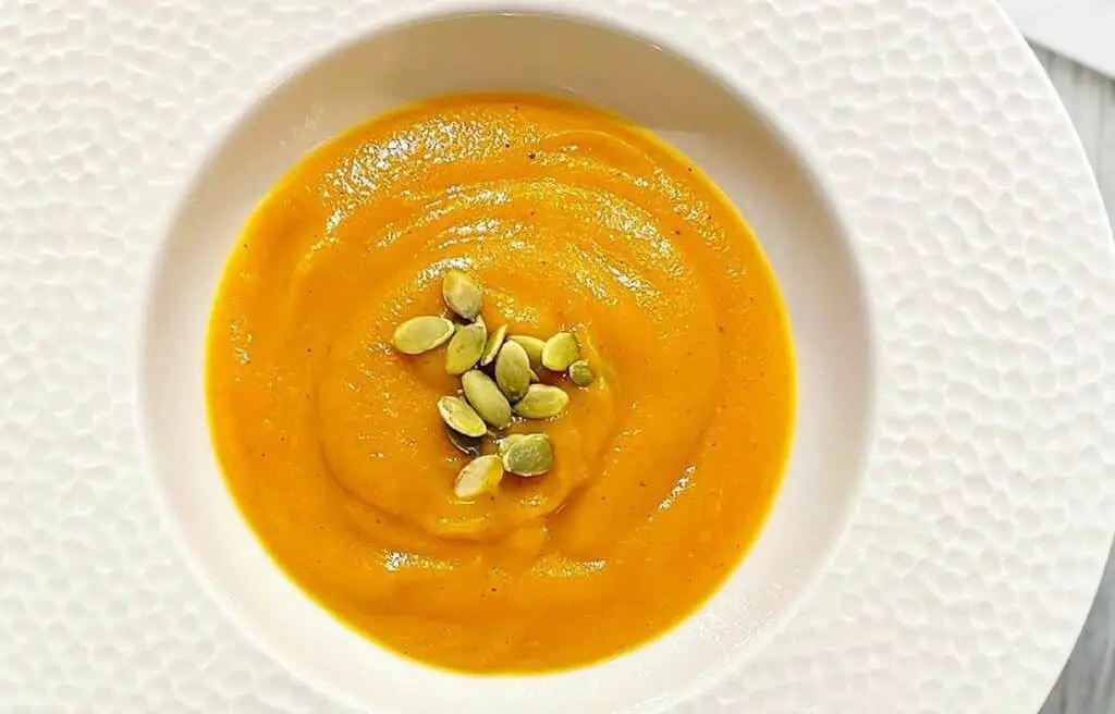 Soupe de légumes aromatisée à la muscade au Thermomix