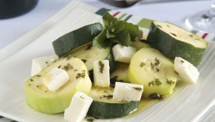 Salade de courgettes feta et menthe au Thermomix