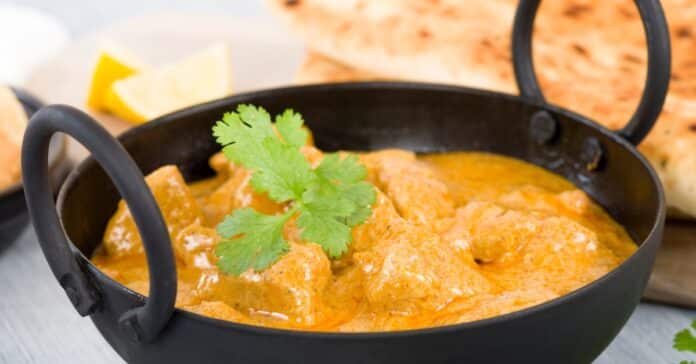 Curry de poulet au lait de coco