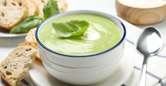 Velouté Léger de courgettes au chèvre