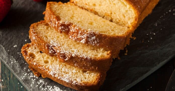 Cake à la vanille et compote de poire : Idéal pour le goûter !