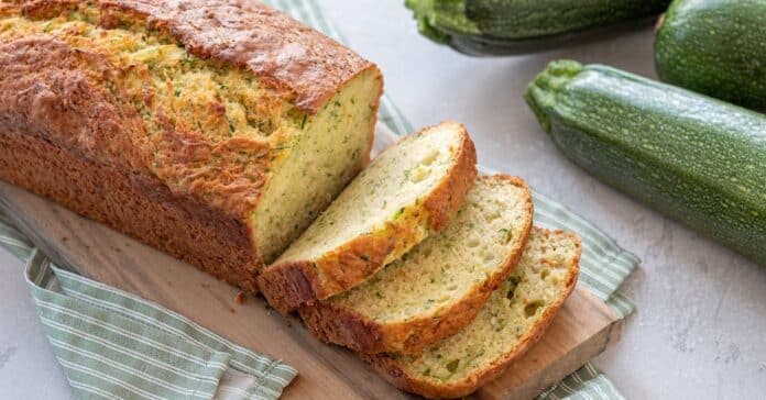 Cake léger à la courgette ricotta et feta : Idéal pour les amateurs de cuisine légère et savoureuse !