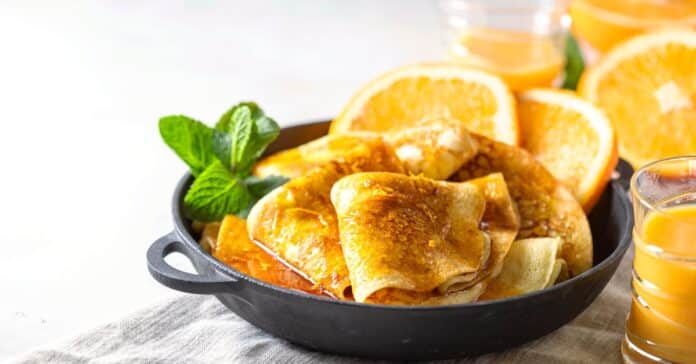 Crêpes à l'orange et au Grand Marnier : Pour une expérience gustative raffinée et exquise !