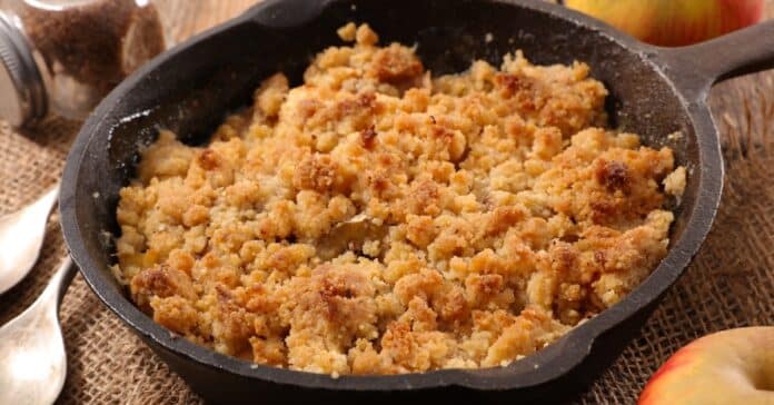 Crumble léger à la pomme et noisette : Croustillant et délicieusement parfumé !