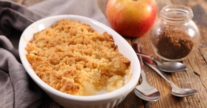 Crumble léger aux pommes et aux poires : Idéal pour un dessert gourmand !