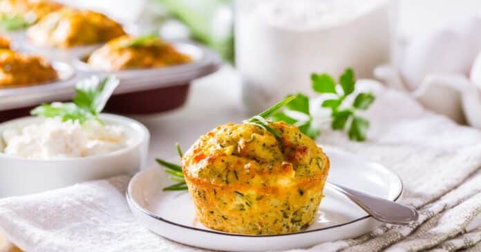 Muffins aux courgettes chèvre et noix : Une recette pleine de saveurs !