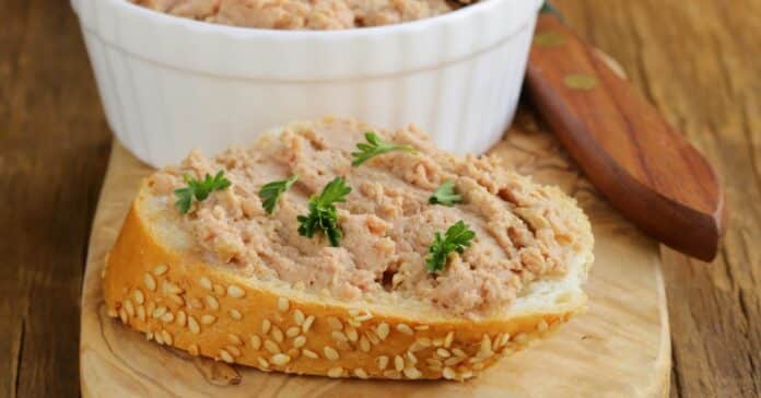 Rillettes de poulet allégées : Pour les gourmands soucieux de leur santé !