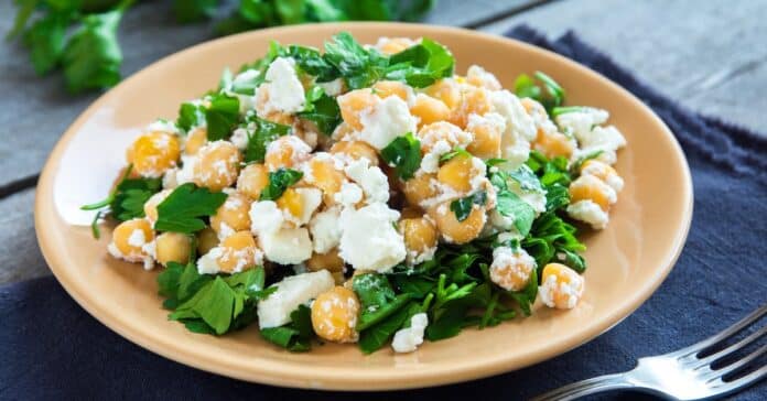 Salade de pois chiches feta et persil : Fraîche et Légère !