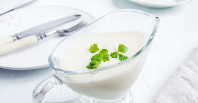 Sauce au beurre blanc : Parfaite pour sublimer vos plats de poissons !