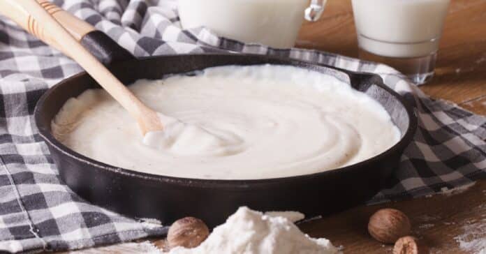 Sauce béchamel sans beurre : Légère et tout aussi savoureuse !