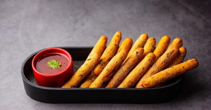 Sticks de pomme de terre au fromage : Croustillants et gourmands !