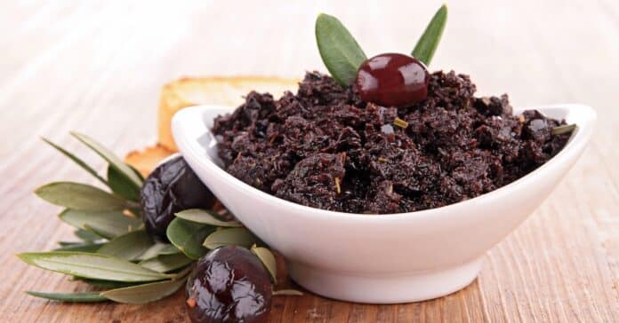 Tapenade légère aux olives noires : Un succulent apéritif aux notes méditerranéennes !