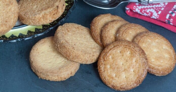 Recette de Sablés Bretons maison : la recette authentique pour des biscuits croquants et fondants