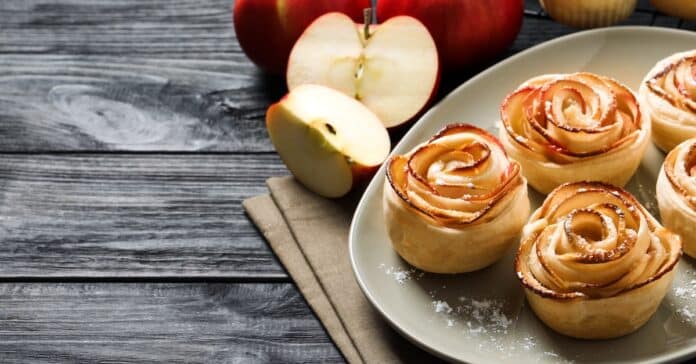 Roses de pommes au four : Un délice pour les papilles !