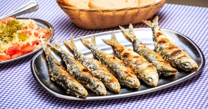 Sardines grillées marinées au citron : Un repas délicieux et léger