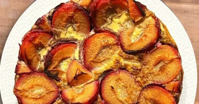 Clafoutis prune-cannelle au Thermomix : Un dessert réconfortant aux notes sucrées et épicées