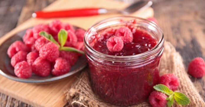 Confiture de framboise au Thermomix : Une explosion de saveurs fruitées à tartiner