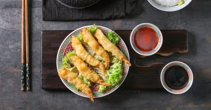 Crevettes tempura maison : un délice frit irrésistible à savourer