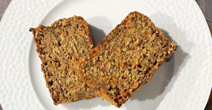 Carrot-Banana Cake au Thermomix : Un dessert moelleux et plein de saveurs