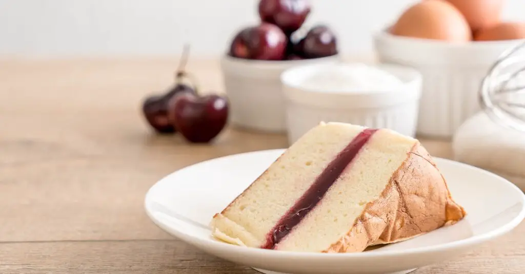 Gâteau mousseline aux cerises au Thermomix : Une douceur fruitée à savourer