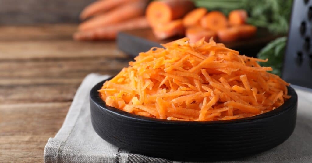 Carottes Râpées au Thermomix - Un Délice Frais et Sain!