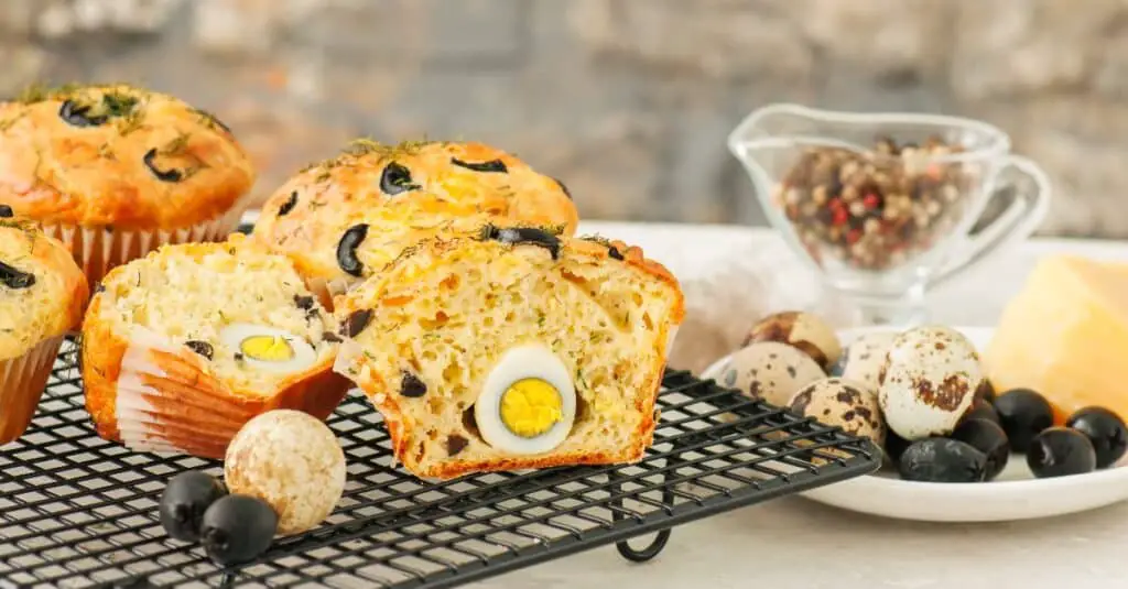 Muffins Salés aux Olives Œufs de Caille et Herbes au Thermomix : Recette Savoureuse et Gourmande