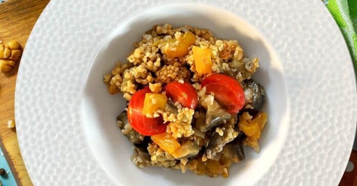 Salade de quinoa aux aubergines et poivrons au Thermomix : Une Fraîcheur Méditerranéenne