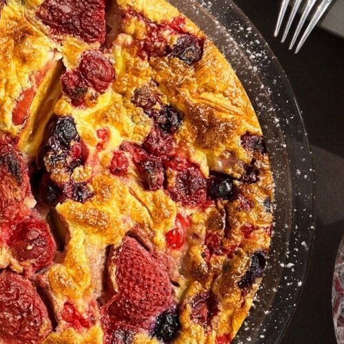 Clafoutis pêche-framboise au Thermomix : Un Dessert à Croquer