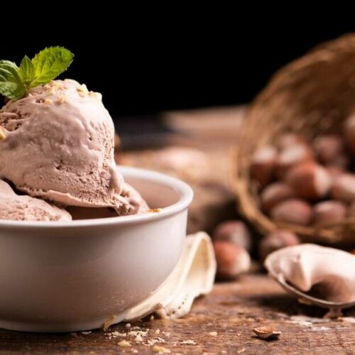 Crème Glacée aux Noisettes au Thermomix : Une Explosion de Fraicheur en Bouche