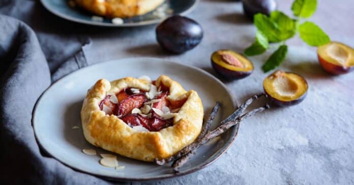 Mini Galettes aux Prunes et aux Amandes au Thermomix : Une Gourmandise Incomparable