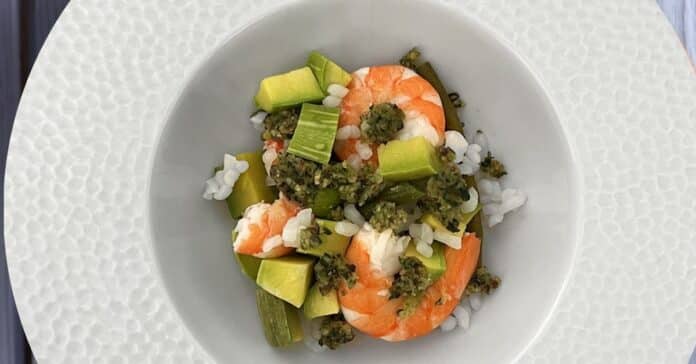 Salade de riz vert aux gambas au Thermomix : Saveurs exotiques