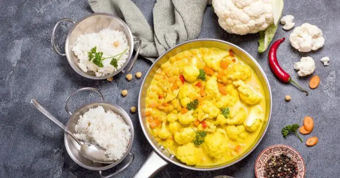 Curry au Chou-Fleur et Pois Chiches au Thermomix : Une Fusion de Saveurs