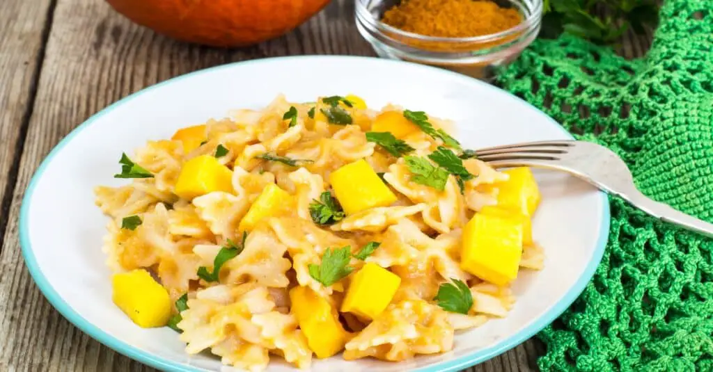 Farfalle à la Sauce Citrouille et Carotte au Thermomix : Un Festin Automnal Crémeux