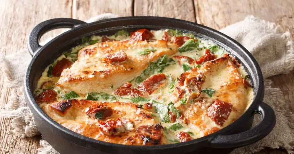 Poulet aux Tomates Séchées Épinards et Fromage au Thermomix : Un Festin de Saveurs