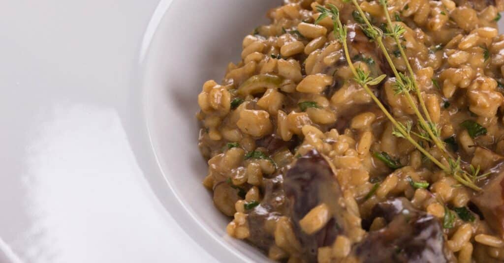 Risotto aux Champignons Bolets et au Thym au Thermomix : Cuisinez Comme un Chef