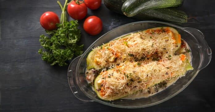 Courgettes Farcies aux Légumes Parmesan et Feta au Thermomix : Recette Équilibrée et Savoureuse