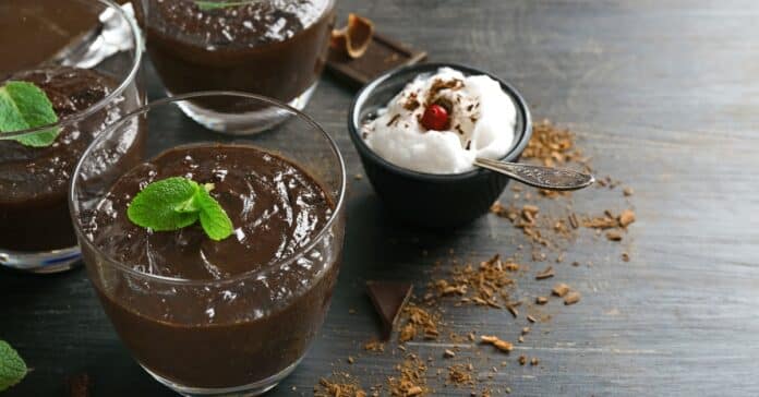 Crème Chocolat Noir-Menthe au Thermomix : Un Dessert Exquis