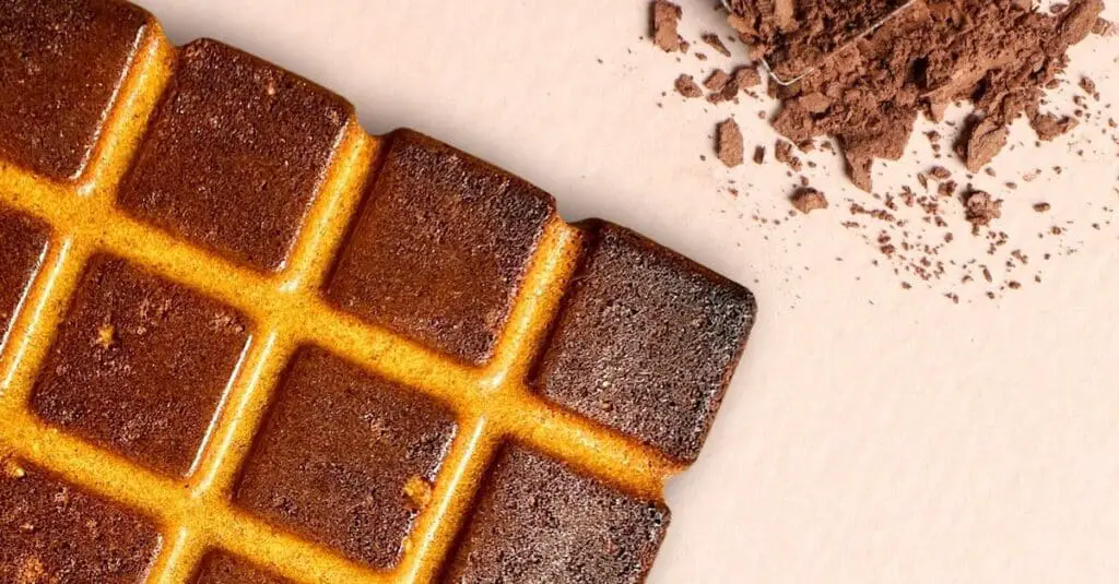Moelleux aux barres chocolatées au Thermomix : Un délice fondant mêlant saveurs et gourmandises