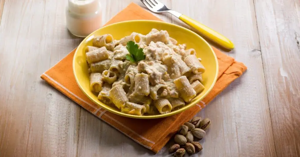 Pâtes au Poisson à la Crème Pistache au Thermomix : Un Plat Raffiné et Exquis